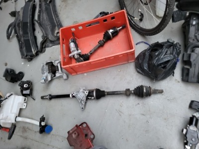 Привідний вал ліва правий mazda 3 рестайлінг  16- 2.0 b фото №1