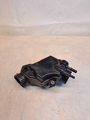 Шланг резонатор повітря volvo xc40 2.0b 32298336 фото №1