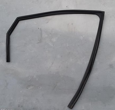 Прокладка дверь правый задняя hyundai kona фото №1