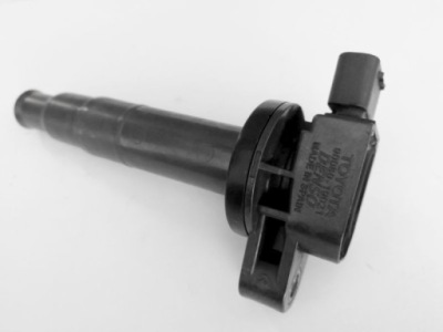 Toyota aygo yaris котушка запалювання 90080-19021 оригінал фото №1