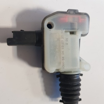 Smart fortwo coupe 451 замок кришки помпа 8066-54 фото №1