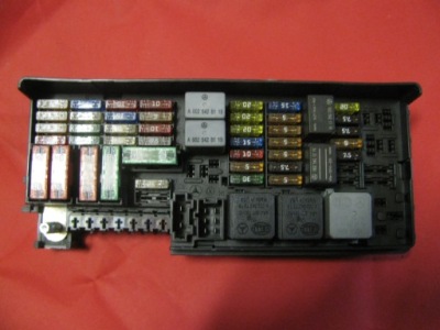 Mercedes ml 350 w164 коробка предохранителей. фото №1