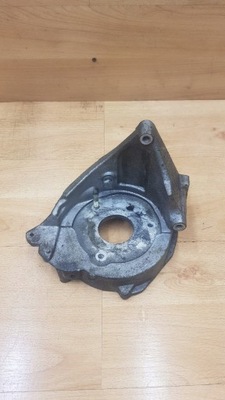 Кронштейн насоса впрыска peugeot 406 lift 2.0 hdi фото №1