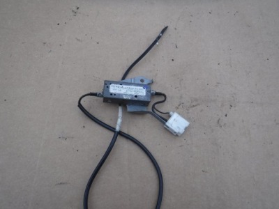 Підсилювач антени toyota avensis t25 86300-05100 фото №1