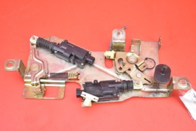 Механизм защёлка крышки 989482 ford explorer 3 iii 02-06 фото №1