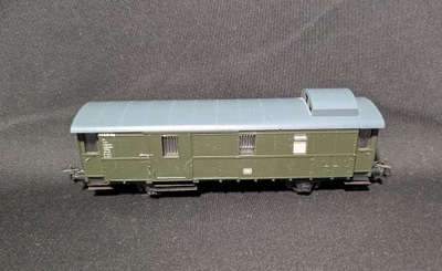 WAGON OSOBOWY W TABORZE DB - H0