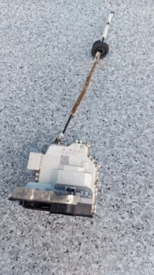 Audi q5 i 8r lift замок дверь левый задняя 8j2839015c фото №1