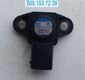 Датчик датчик тиску map mercedes 0051537228 фото №1