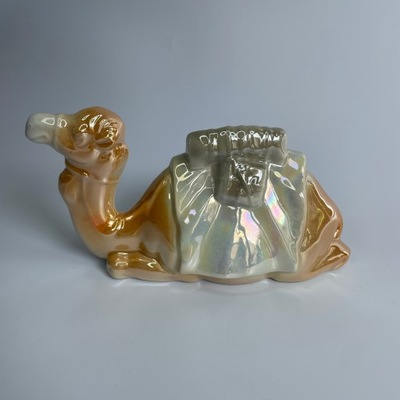 Wielbłąd figurka porcelanowa kolekcjonerska