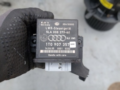 Модуль света vw audi skoda 1t0907357 фото №1