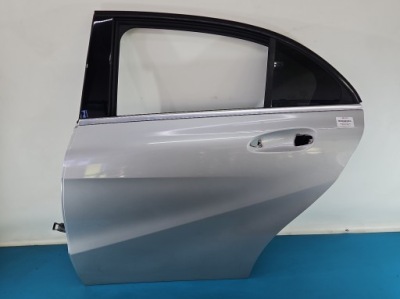 Дверь задний  левая mercedes w176 polar silver металлик paint 761u фото №1