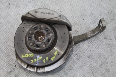 Поворотний кулак правий перед c-klasa w205 amg фото №1