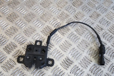 Замок кришки багажника ferrari 488 1 фото №1