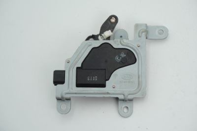 Привід замка кришки багажника kia sorento 81240-3e000 фото №1