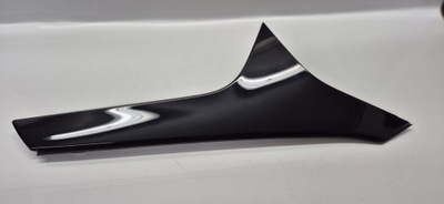 Audi q4 молдинг кришки багажника права фото №1