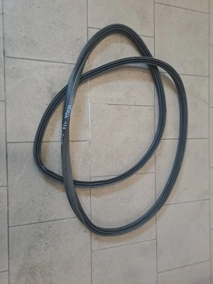 Kia venga прокладка крышки багажника фото №1