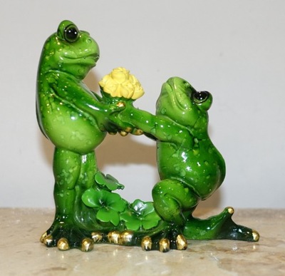 Figura Rzeźba Żaba z Kwiatami Zaręczyny KL