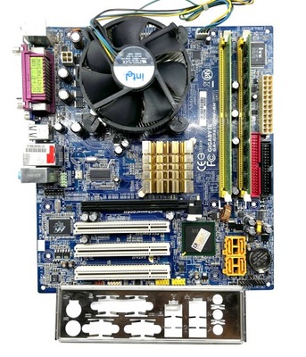 GIGABYTE GA-8I945GZME-RH Pentium 4 3,00GHz + 3GB
