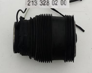 Подушка пневмоподушка правый задняя mercedes glc x253 2133280200 фото №1