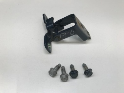 Mazda mx-30 2022 петля дверь перед правый нижний фото №1