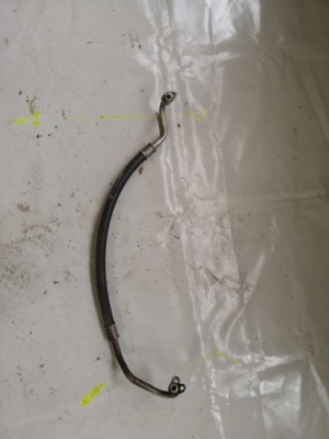 Jeep cherokee kj 3,7 шланг кондиціонера фото №1