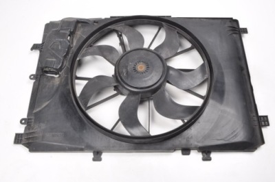 Mercedes w176 вентилятор радиатора воды a2465000093 фото №1