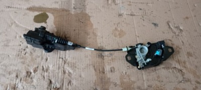 Замок капот засов tesla 3 y 1500397-00-e оригинал фото №1