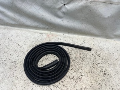 Прокладка двері лівий перед 39217338 opel crossland x фото №1