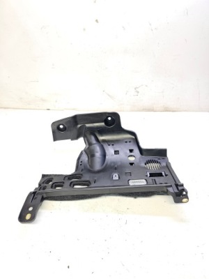 Защита pod руль стойки audi a6 c8 4k1863083 фото №1