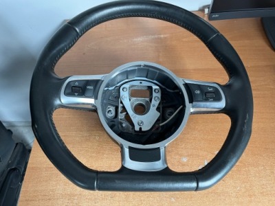 Audi r8 воздуховод кожа bardzo ładna jak nowa фото №1