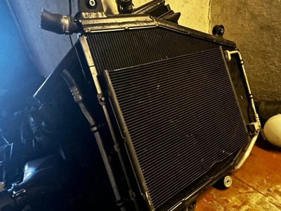 Радіатор ferrari sf90 stradale фото №1