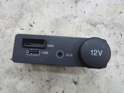 RANURA 12V AUX NAV USB JAGUAR XE FK72-19C166-BD  