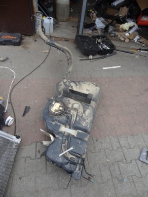 Бак bak топлива труба заливная горловина крышка partner berlingo iii 1.6 hdi фото №1