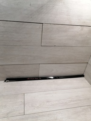 Porsche оригінальний номер 95b839475c фото №1