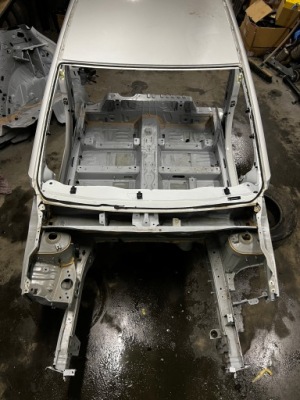 Четверть перед лонжерон блок двигателя порог крыша dacia sandero 2023 iii 3 фото №1