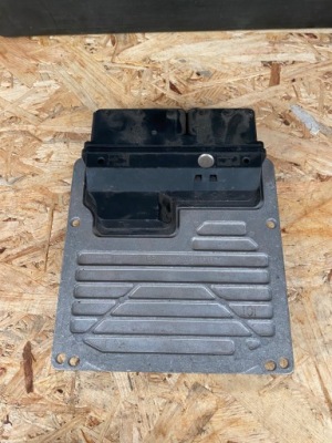 Mercedes c-class a2711538579 бортовой компьютер зажигание фото №1