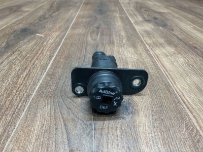 Кришка гайка заливної рідина adblue range rover 4 5 2.0 3.0 v6 4.4 v8 дизель фото №1