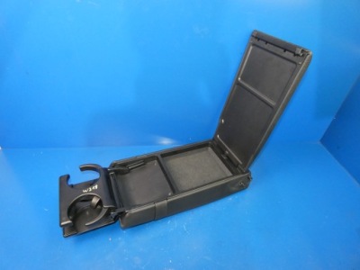 Cls w218 podkłokietnik сидіння задня бардачок фото №1