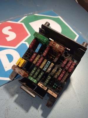 Коробка запобіжник opel omega фото №1