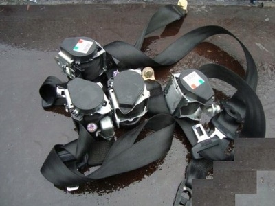 Audi a4 b7 pas безопасности задняя фото №1