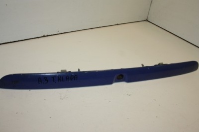 Audi a3 8l накладка крышки багажника фото №1