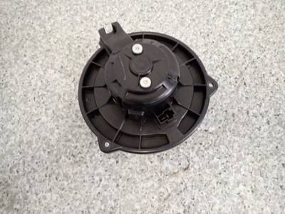 Toyota avensis t25 corolla verso e12 вентилятор воздуходувка europa фото №1