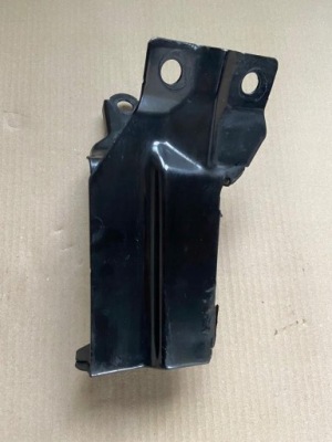 Кронштейн кронштейн радіатора праве s60 ii v60 2008-2018 фото №1