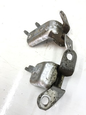 Петли дверь левый задняя 1d4 kpl. toyota rav4 ii фото №1