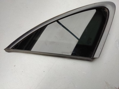 Porsche macan скло задня ліва фото №1