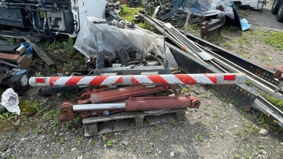 Mercedes actros mp3 балка задняя гидравлическая фото №1