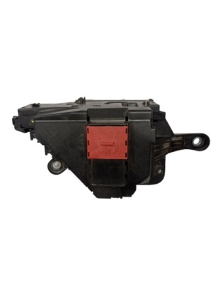 Коробка предохранителей mercedes w205 a2055406811 фото №1