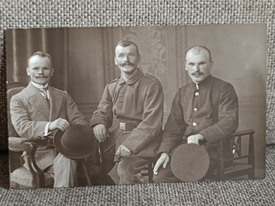 Stare zdjęcie żołnierzy I wojna światowa