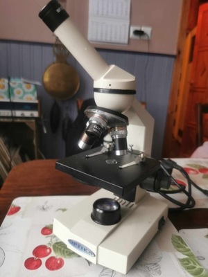 Mikroskop Optica