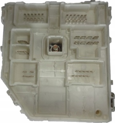 Корпус предохранителей toyota rav4 2.0 vvt 2000-2005 фото №1